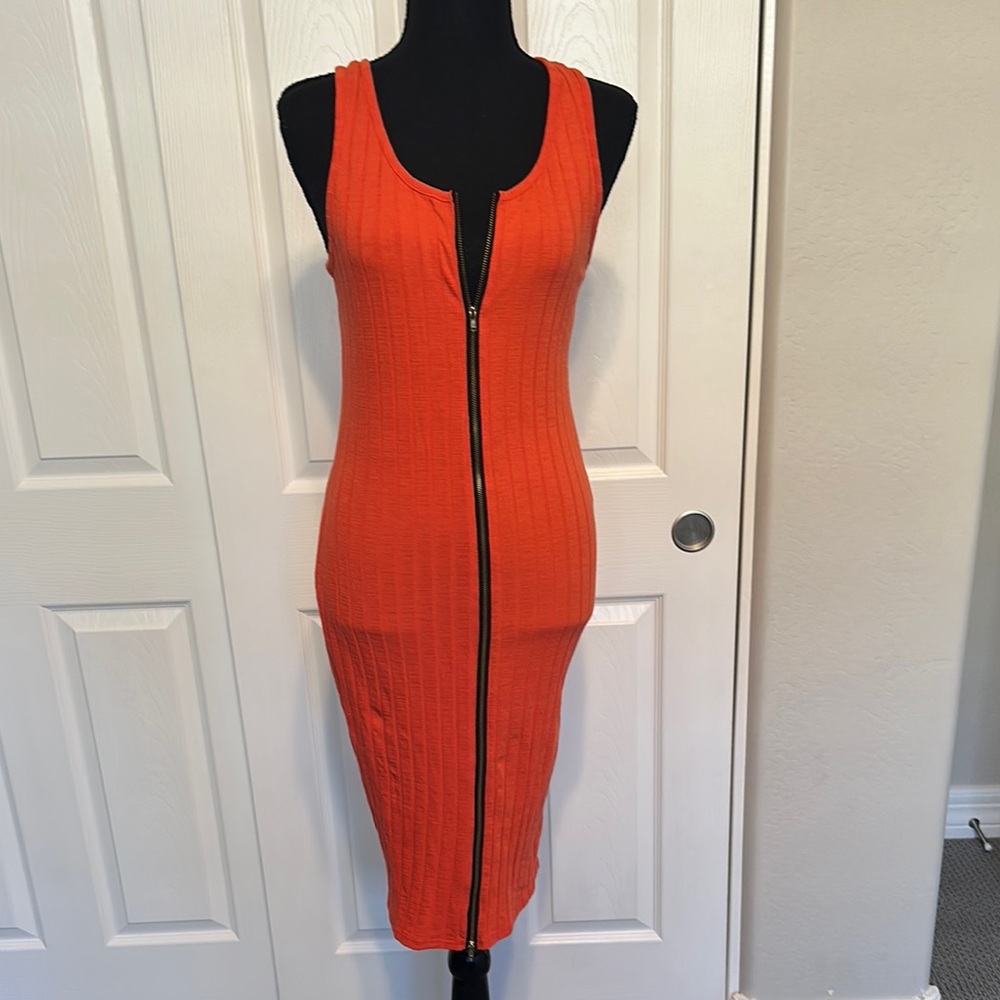 VENUS Orange Midi Dress with Zipper Sm
